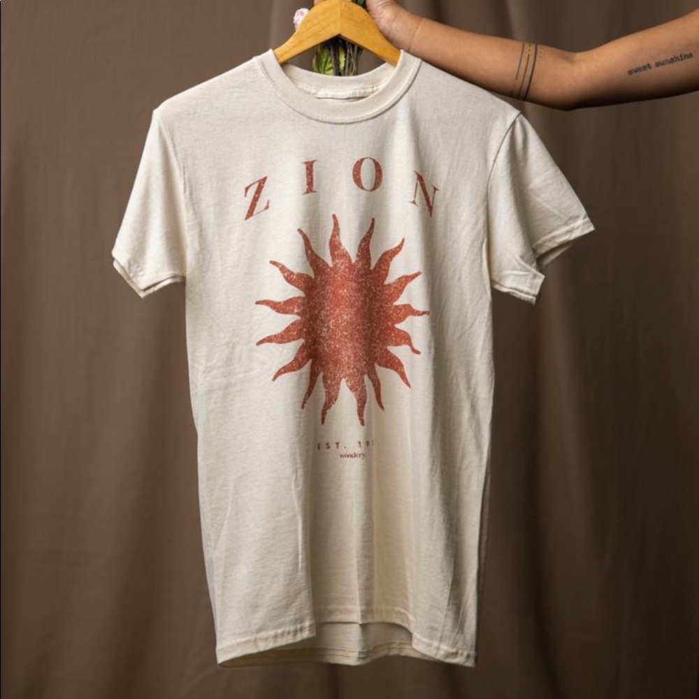 Zion Girlfriend Tee